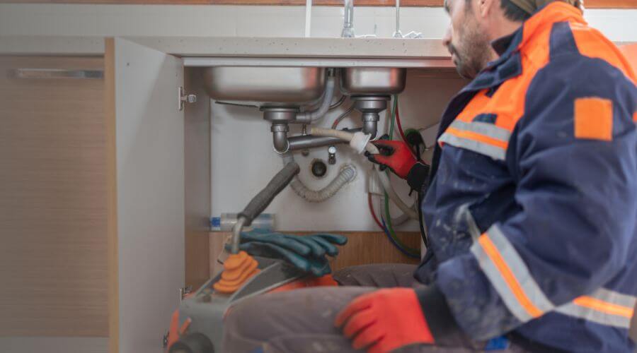 Professional slab leak plumber services in Bloomington, CA